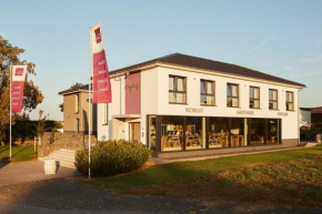  Meyerhof - Weingut, Vinothek & Gästehaus  Флонхайм